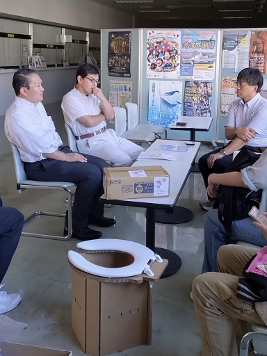 石巻専修大学へ「さきちゃんの防災トイレ」を寄付